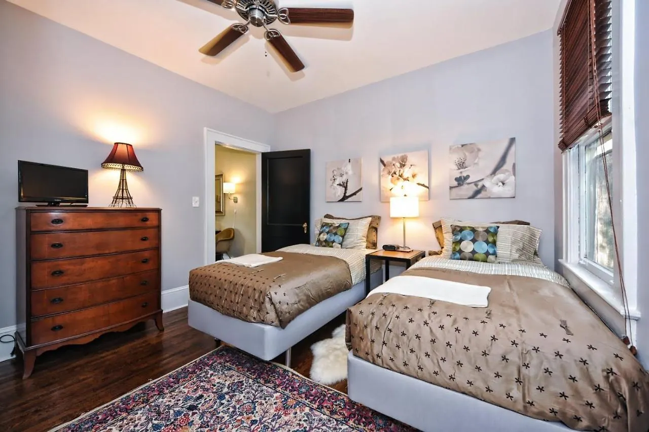 The Home Collection Clt: 500 Queens Charlotte 0*,  Verenigde Staten