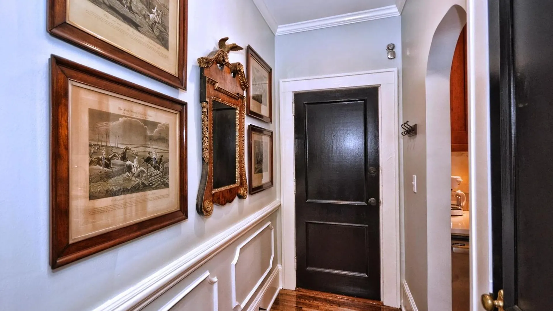 The Home Collection Clt: 500 Queens Charlotte