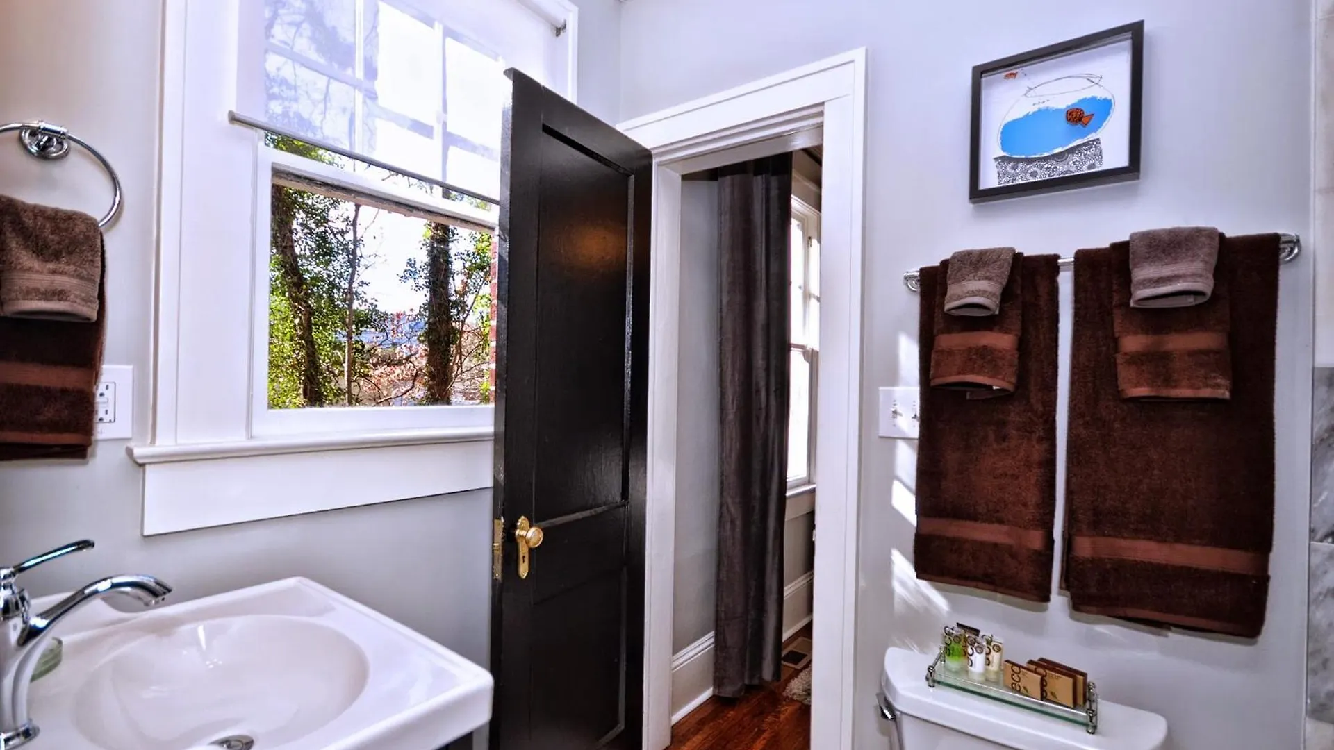 The Home Collection Clt: 500 Queens Charlotte 0*,  Verenigde Staten