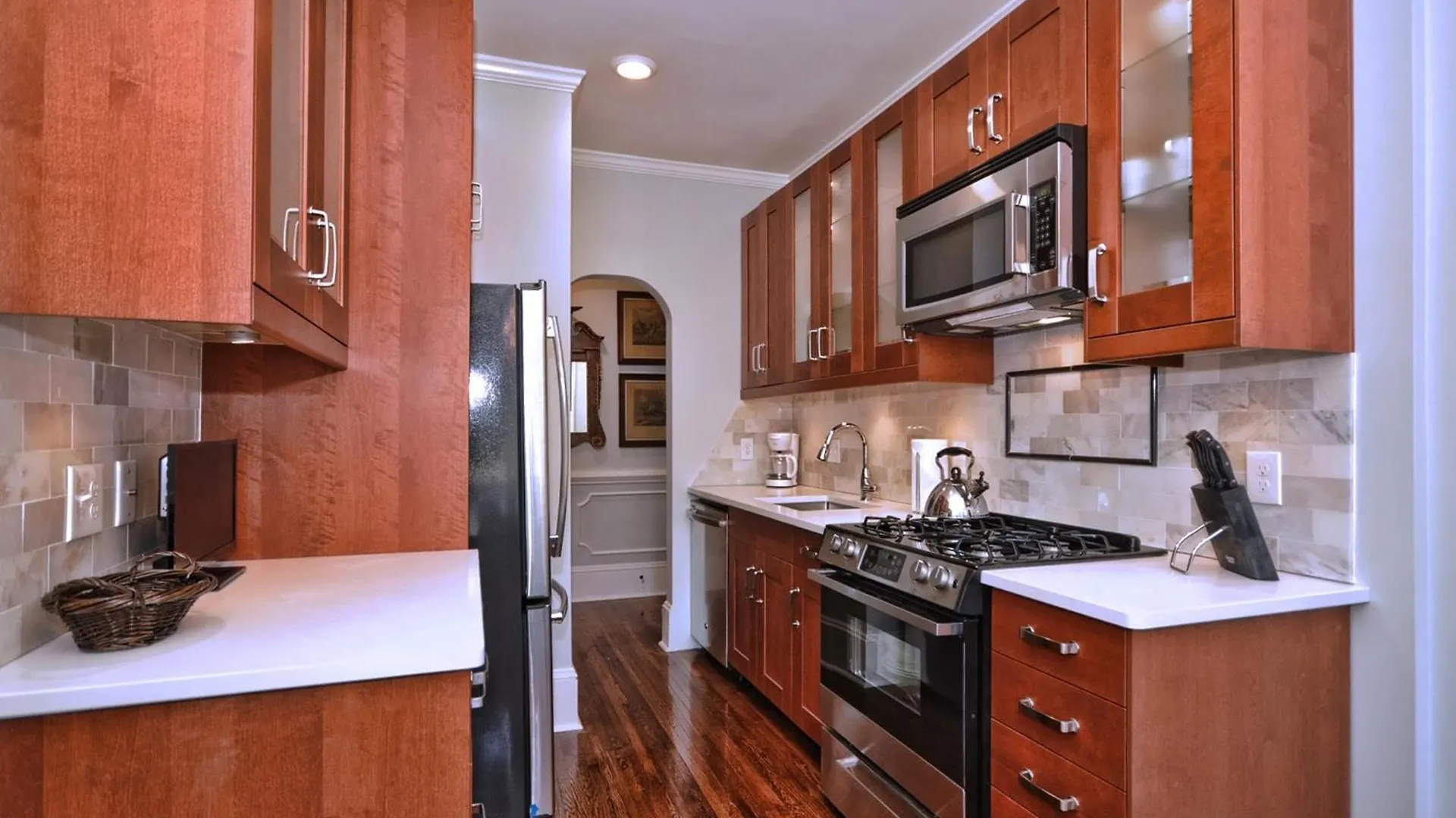 The Home Collection Clt: 500 Queens Charlotte