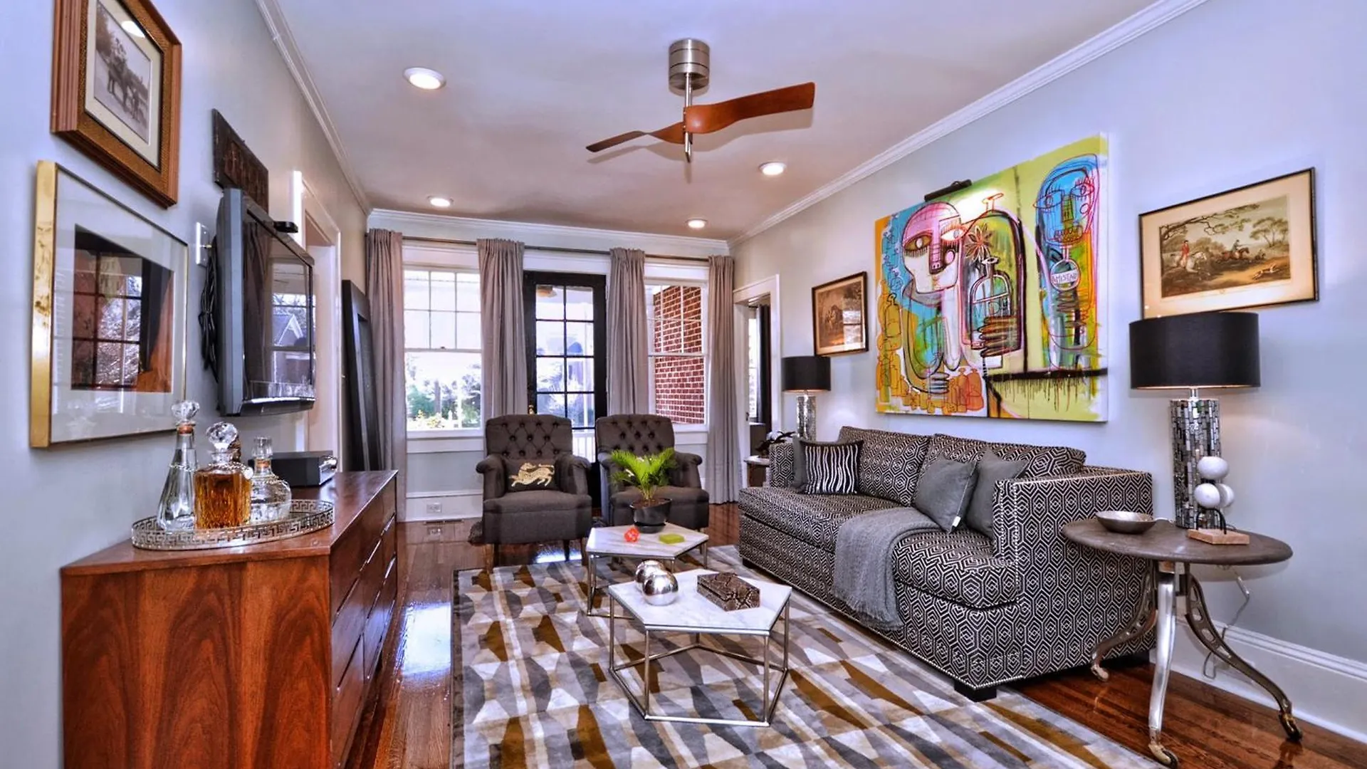 The Home Collection Clt: 500 Queens Charlotte 0*,